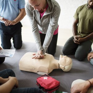 Curso de primeros auxilios en el entorno laboral