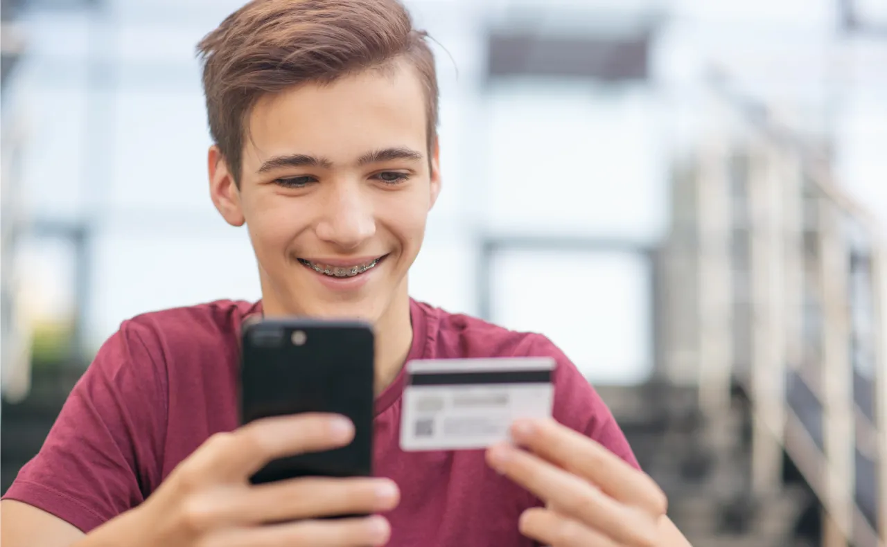Compras impulsivas: Los Millennials y la Generación Z se arrepienten de las cosas que compraron influenciados por las redes sociales