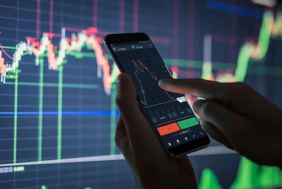 «El Poder de la Marca: Analistas financieros priorizan la fortaleza de la marca sobre el liderazgo empresarial