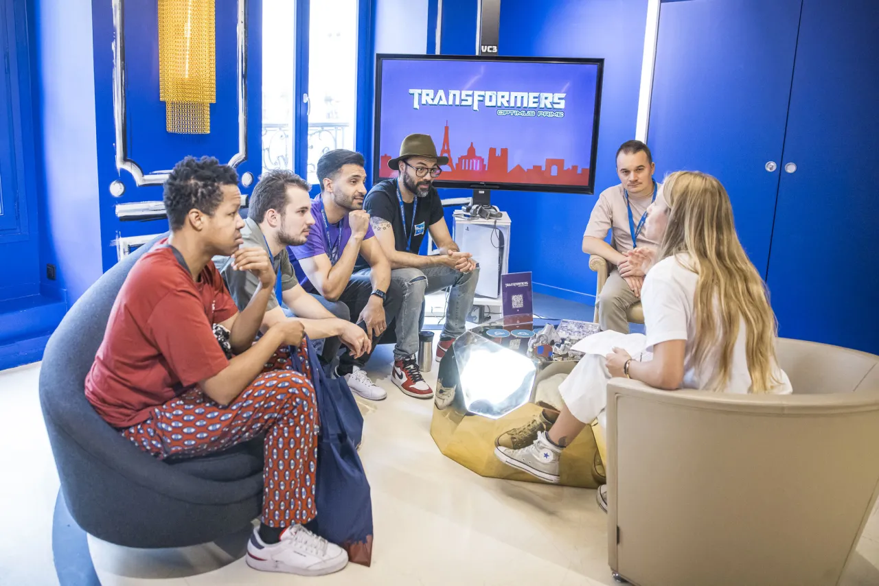 Optimus Prime en París: así fue el exitoso evento híbrido organizado por IMAGINA para Planeta Deagostini 