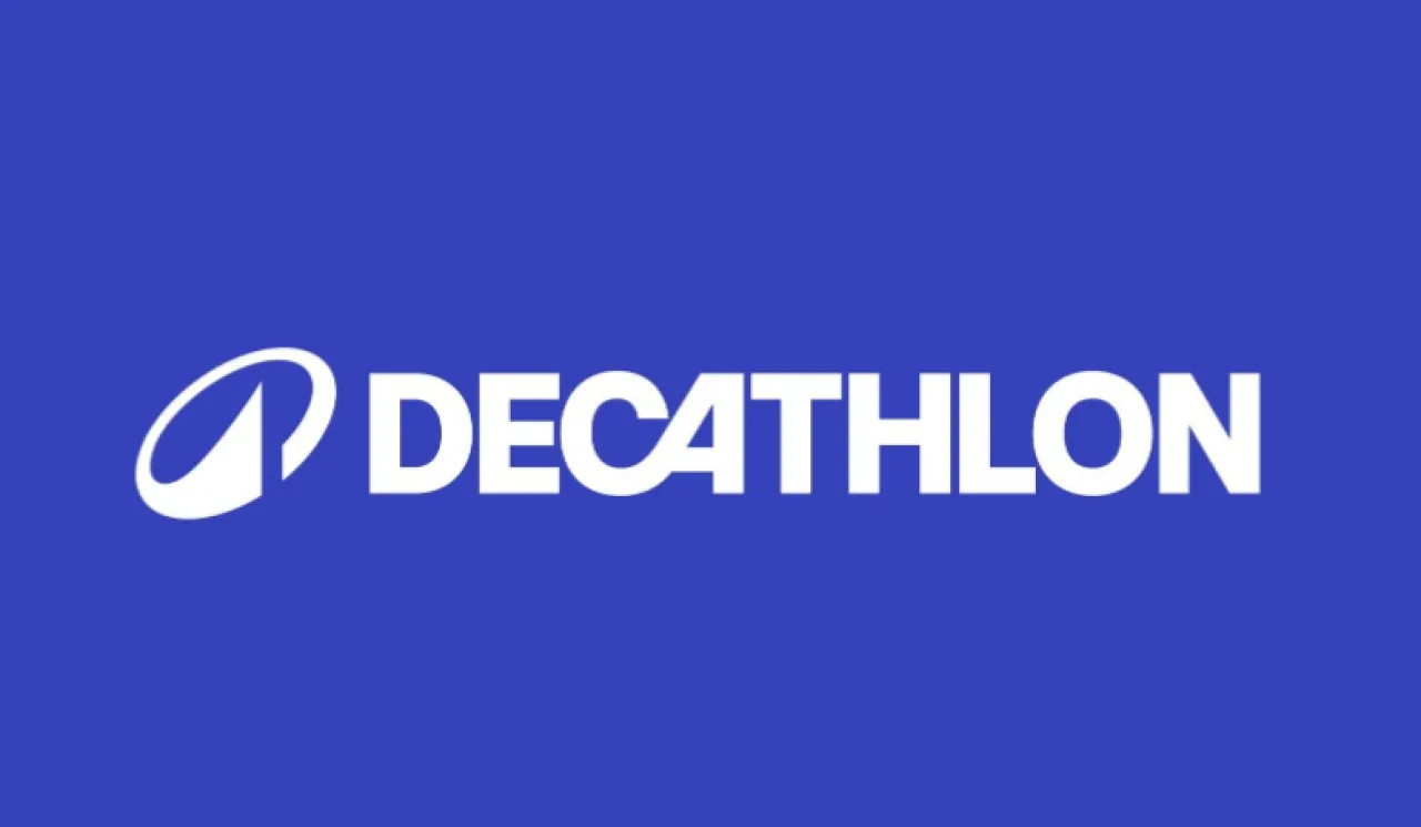 Decathlon revela su nuevo plan estratégico y actualiza su icónico logotipo