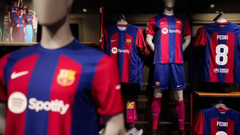 El FC Barcelona obligado a cumplir su contrato de Patrocinio con Nike hasta 2028 por orden Judicial limitando además otros acuerdos con terceros