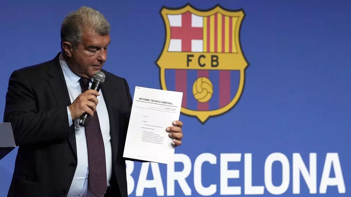 Caso Negreira: Las cláusulas de exención de responsabilidad que podrían poner en jaque al F.C Barcelona y dejarlo sin el apoyo de marcas y patrocinadores
