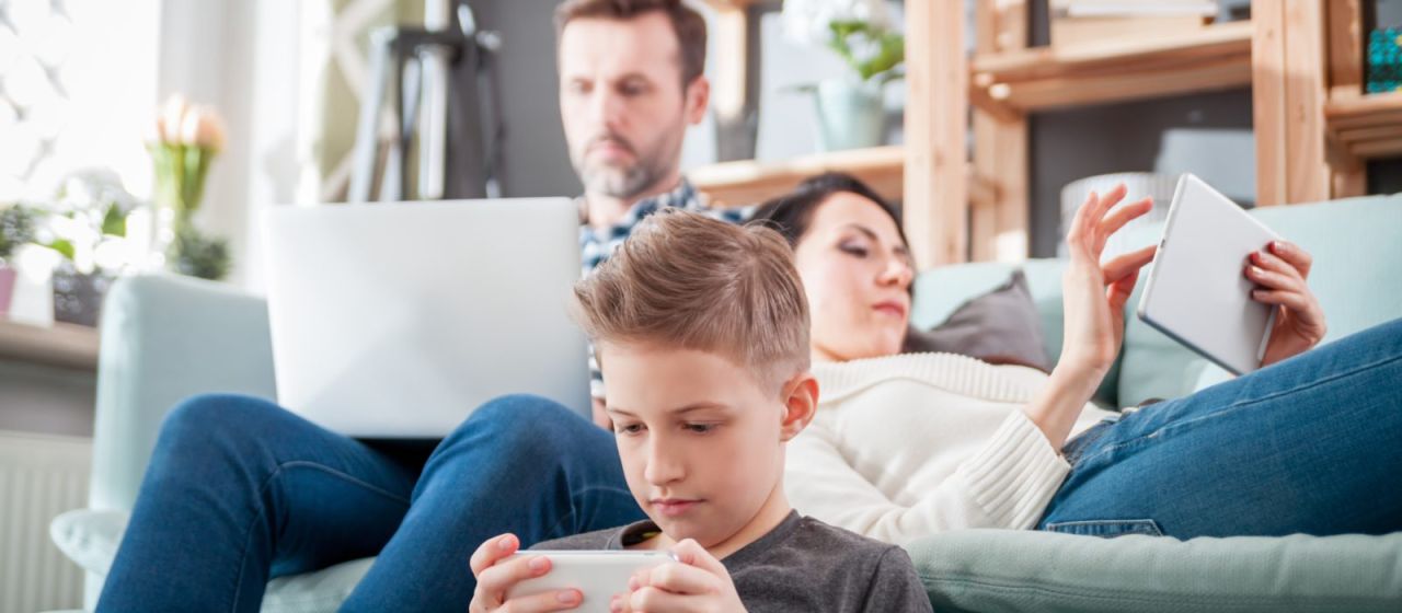 Como influye y cambia la percepción de la publicidad en los consumidores según la edad